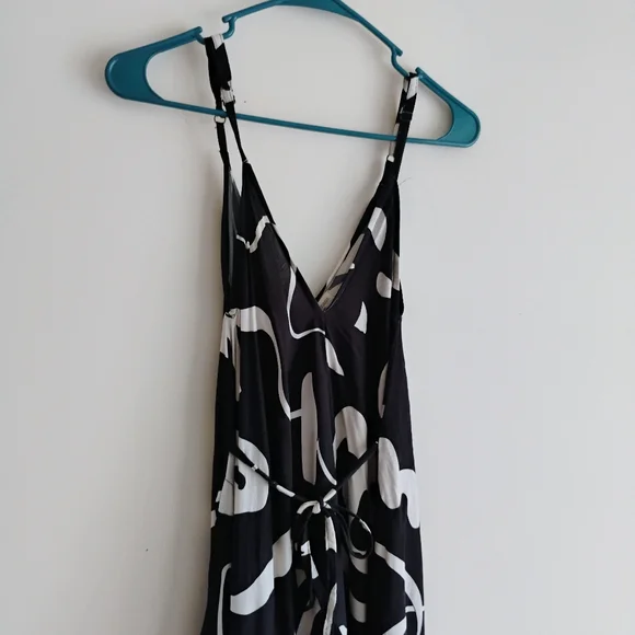 World Market Goa Harem Jumpsuit Black Baggy Romper Abstract Artsy S/M SIZE 2-8 - Picture 5 of 12